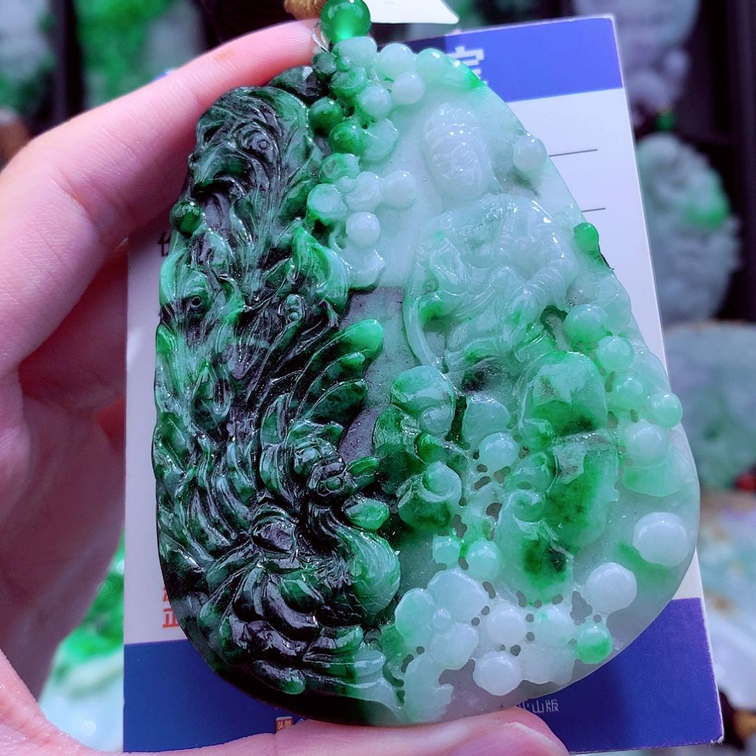 翡翠未镶嵌颈饰天然