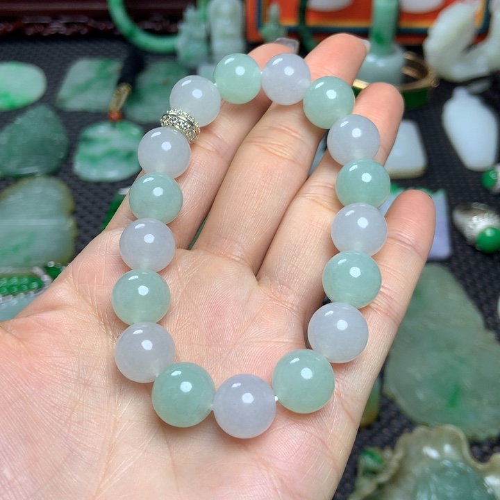 1***1翡翠未镶嵌挂件清