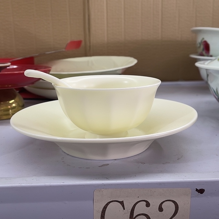 福利待遇多多哦哦哦