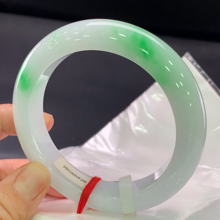 翡翠未镶嵌手镯正圈60.5