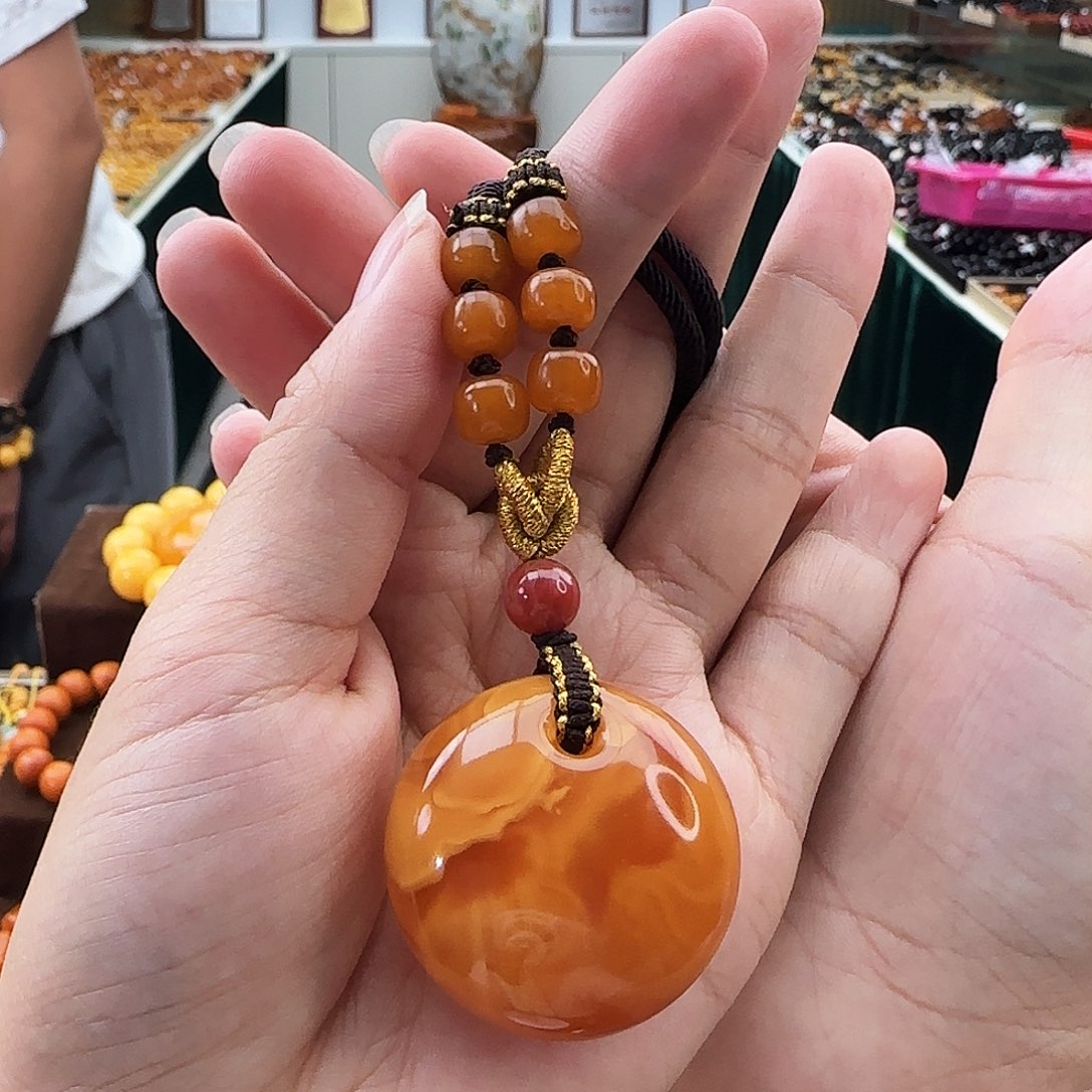琥珀颈饰未镶嵌吊坠