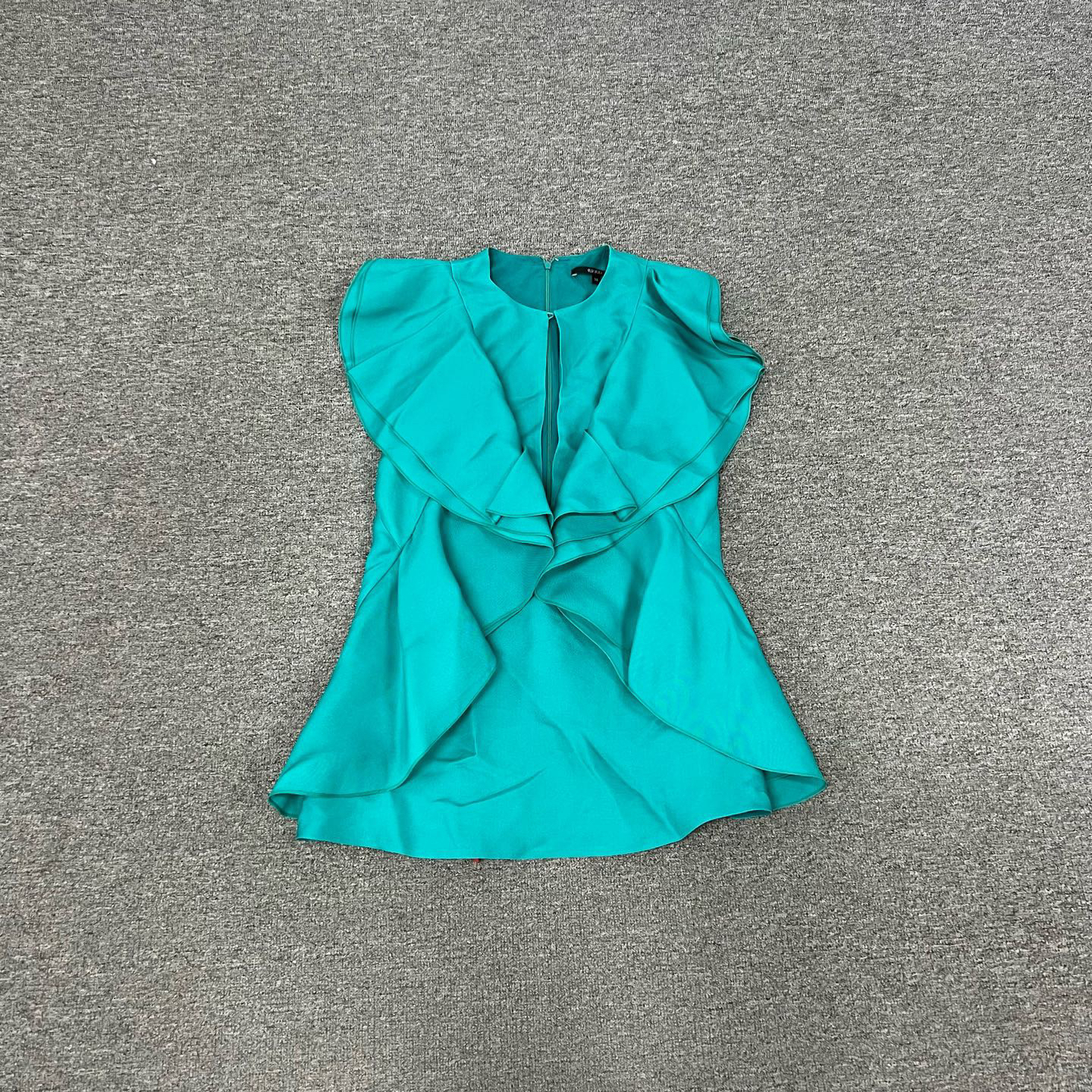 99新 AMIPARIS Gucci  古驰 纯色春夏上衣 38码