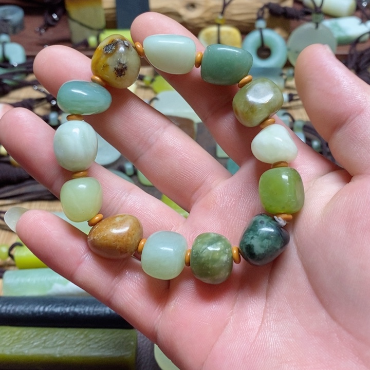 蛇纹石玉手链未镶嵌