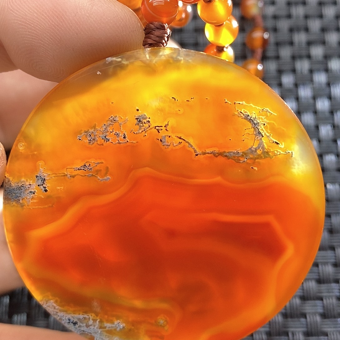 玛瑙/玉髓颈饰未镶嵌遇****！