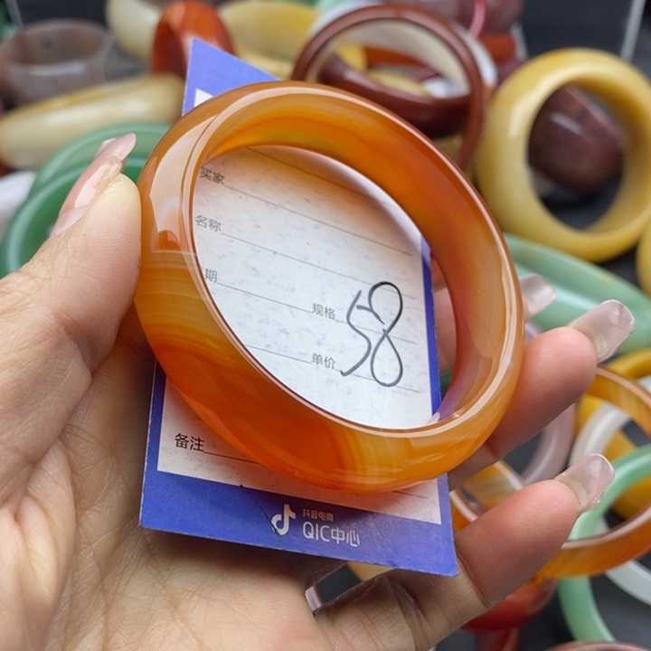 玛瑙/玉髓手镯未镶嵌