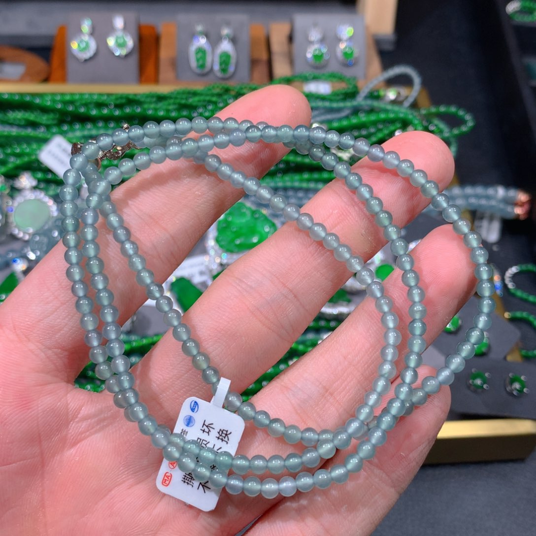 翡翠项链未镶嵌天然