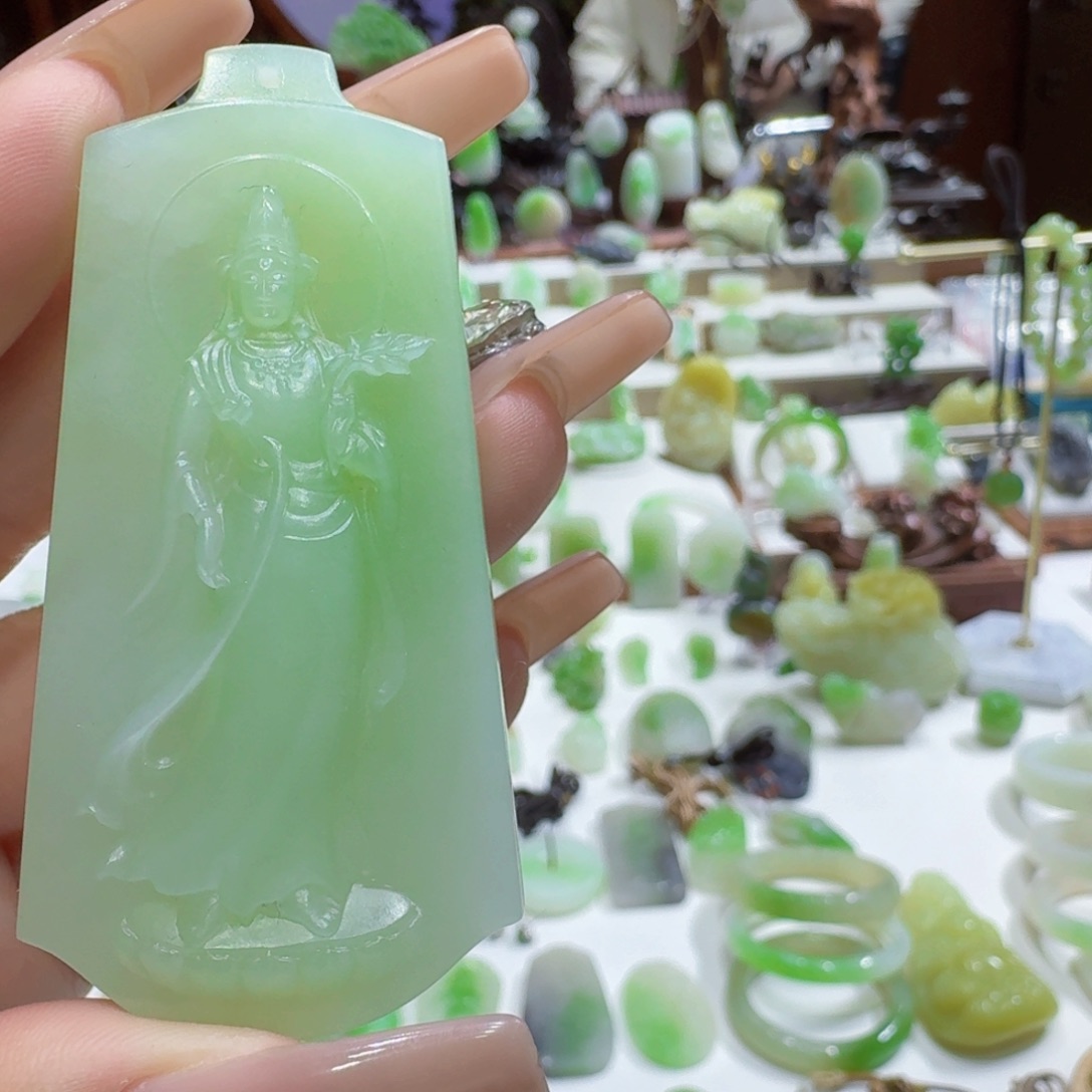 和田玉（翠青玉）未镶嵌颈饰翠青观音