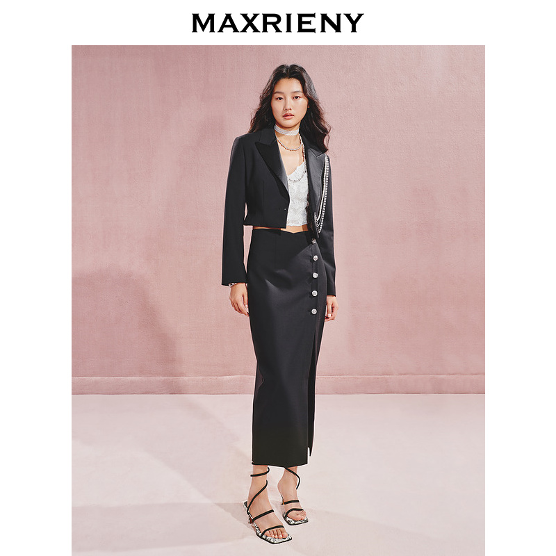 【贵雅日常-商场同款】MAXRIENY奢华都市感钉珠扣开衩半裙24秋黑色