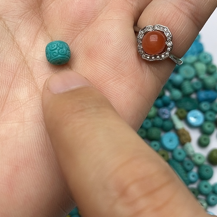 南红玛瑙未镶嵌珠宝奇石