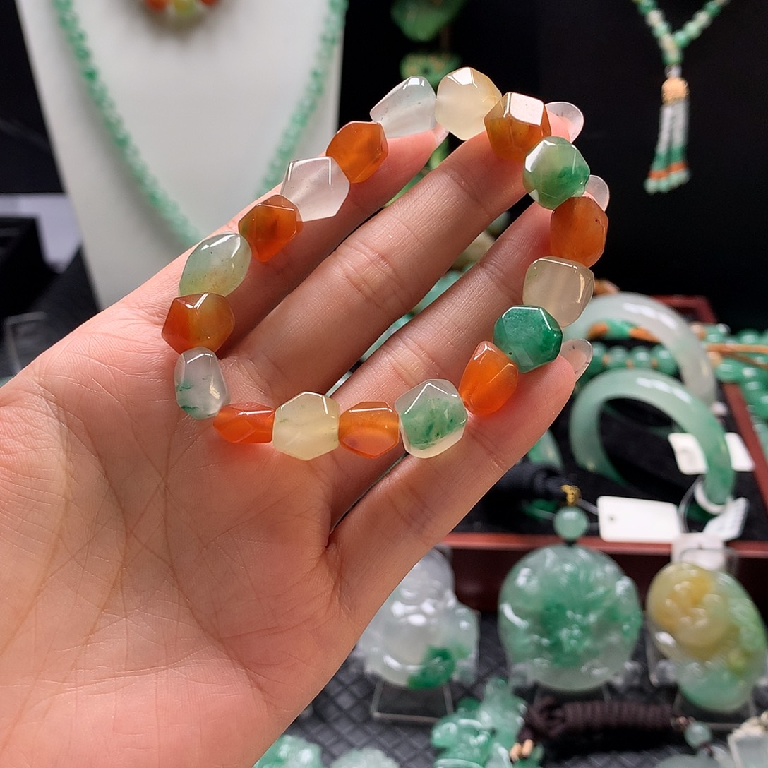 七***~石英质玉未镶嵌手串