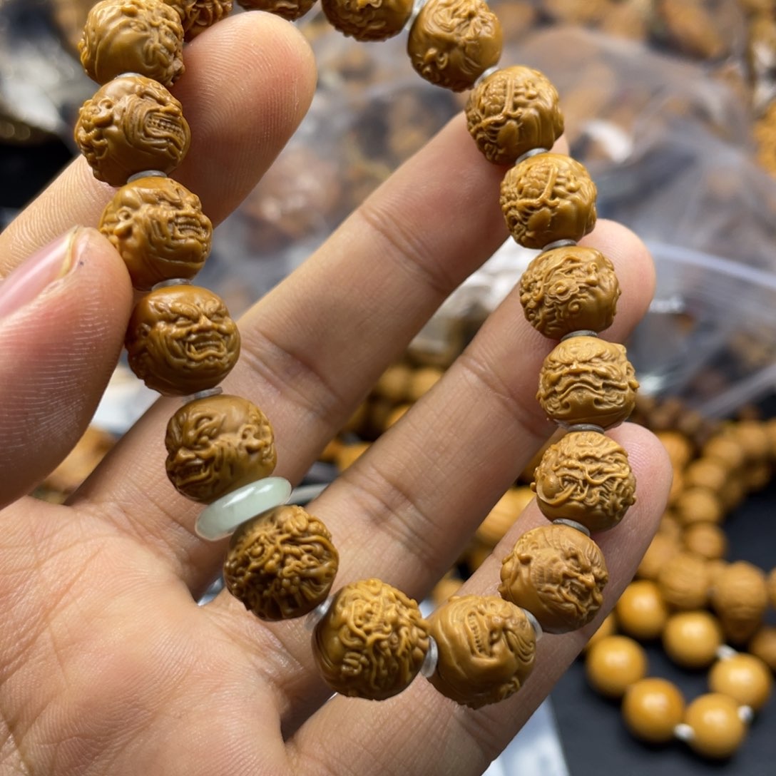 猴头核桃吊坠没事啊