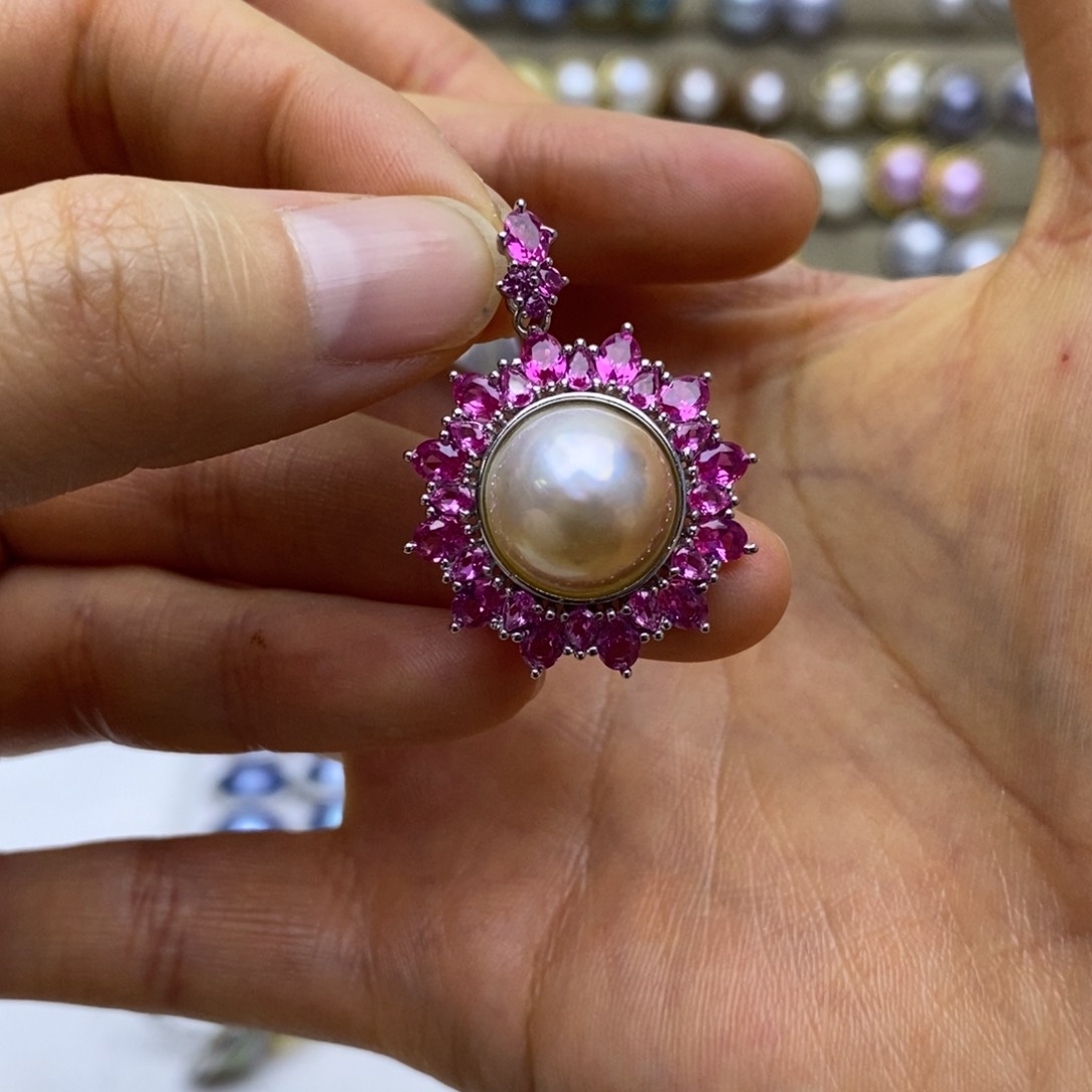 拼合珍珠（马贝珠）颈饰银S925镶嵌