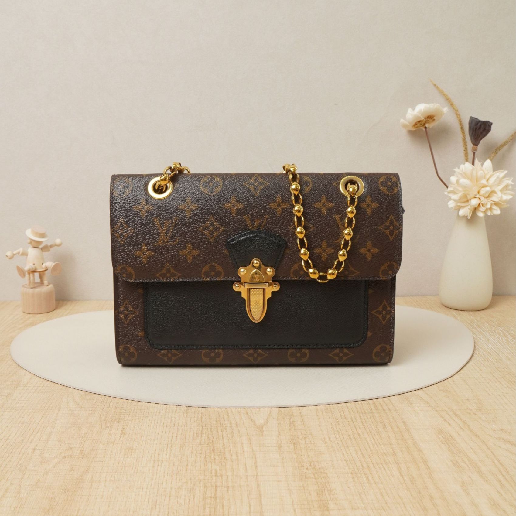 95新 LouisVuitton/路易威登 路易威登维多利亚黑色/DS042931