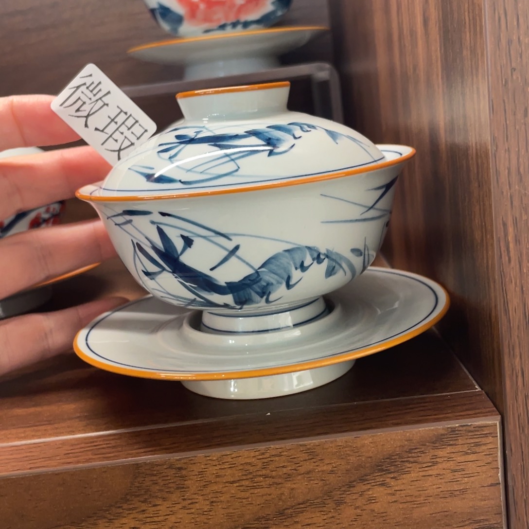 釉下手绘茶具微瑕