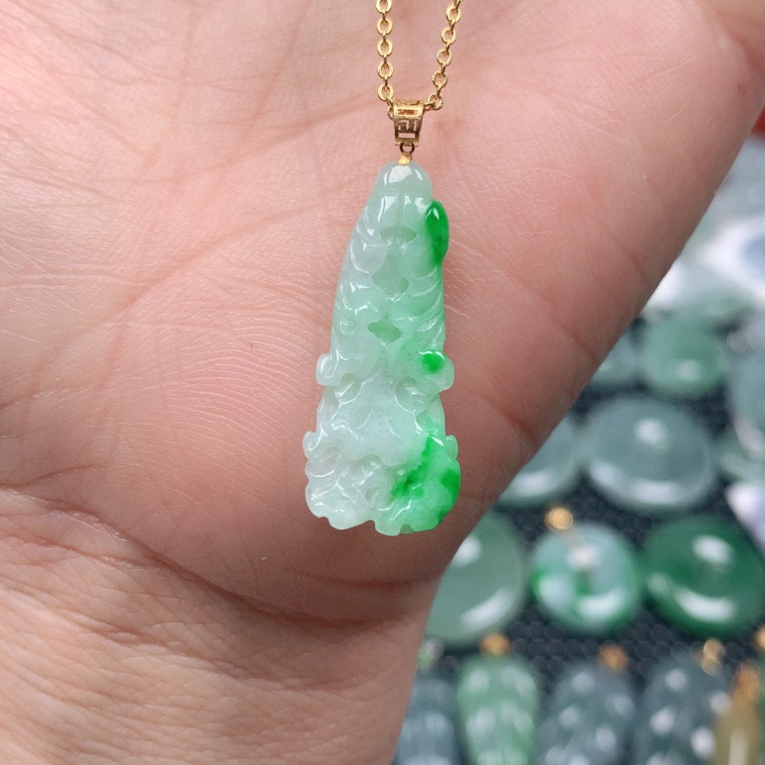 【闪购商品】翡翠吊坠(不含链)18K金镶嵌