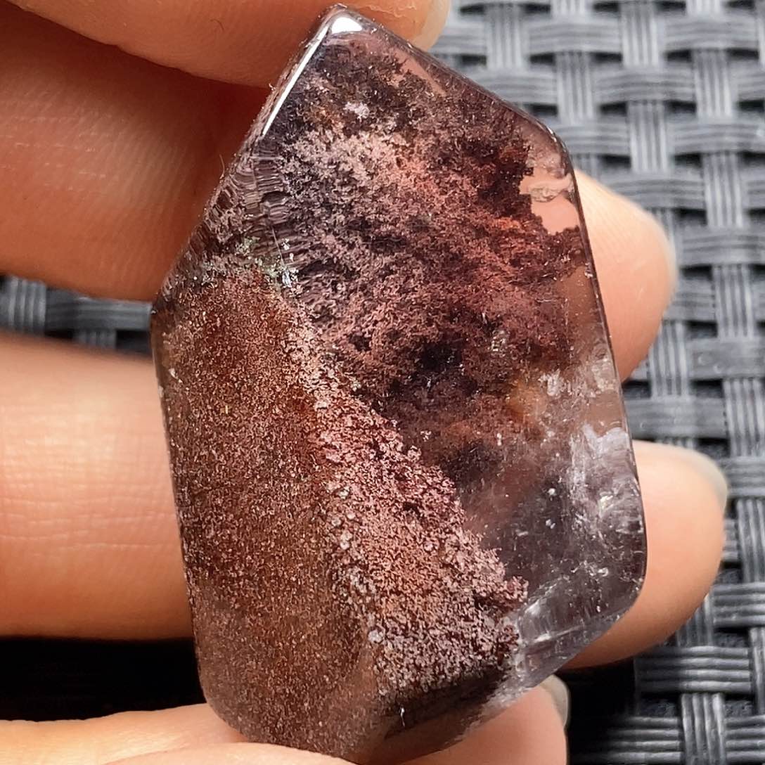 水晶颈饰未镶嵌啥**况