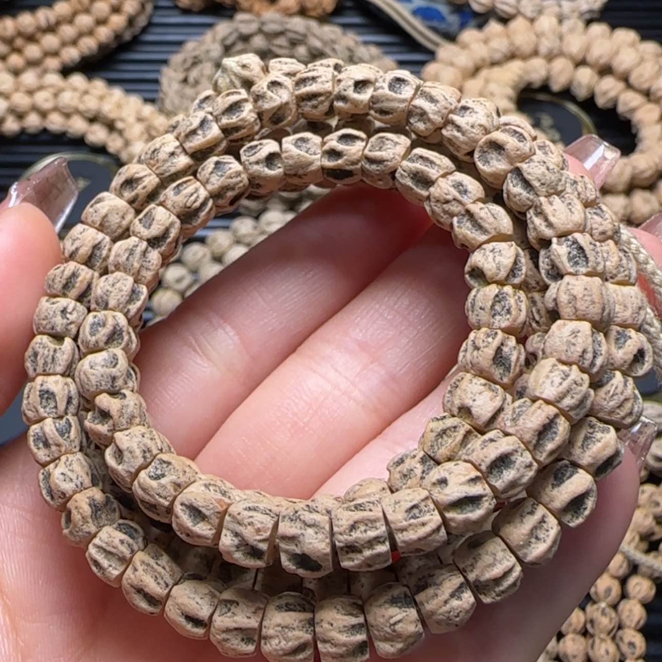 【闪购商品】柏香籽/百香籽吊坠牛**蛋