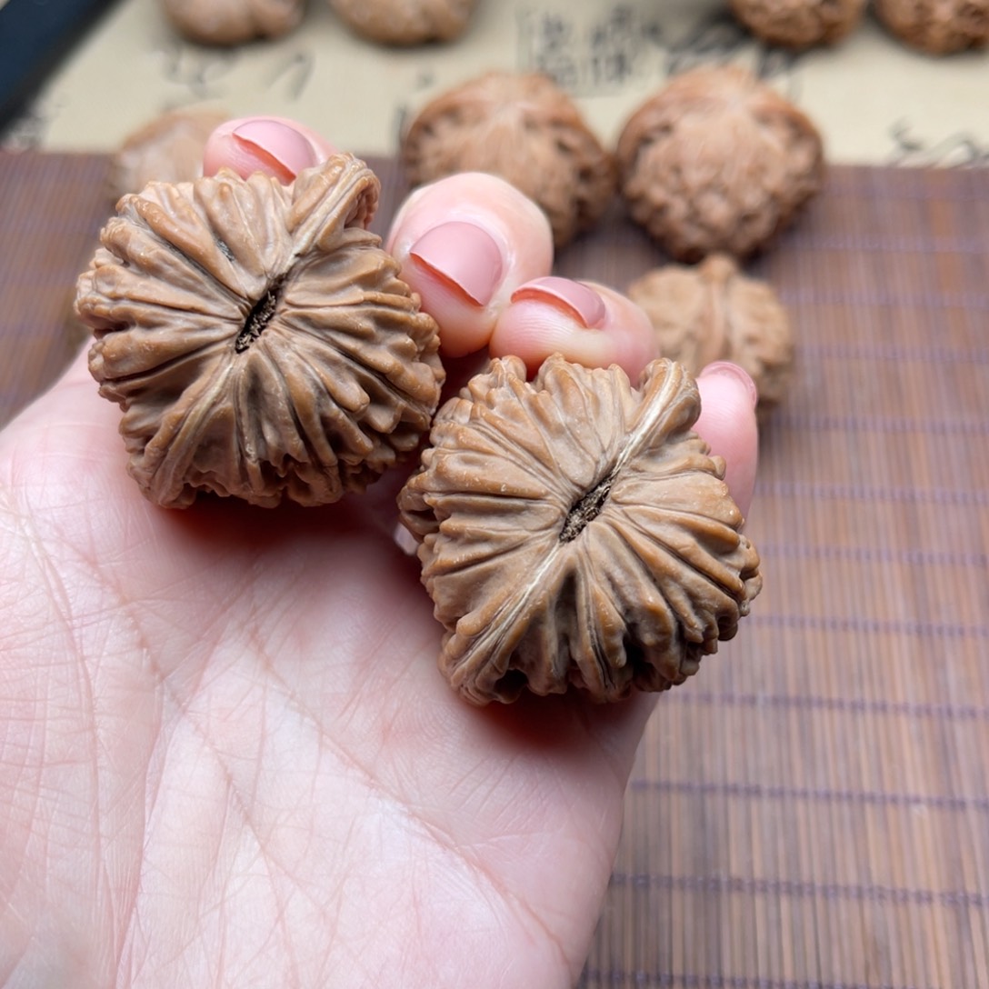 吊坠文玩核桃40原装四座楼全品