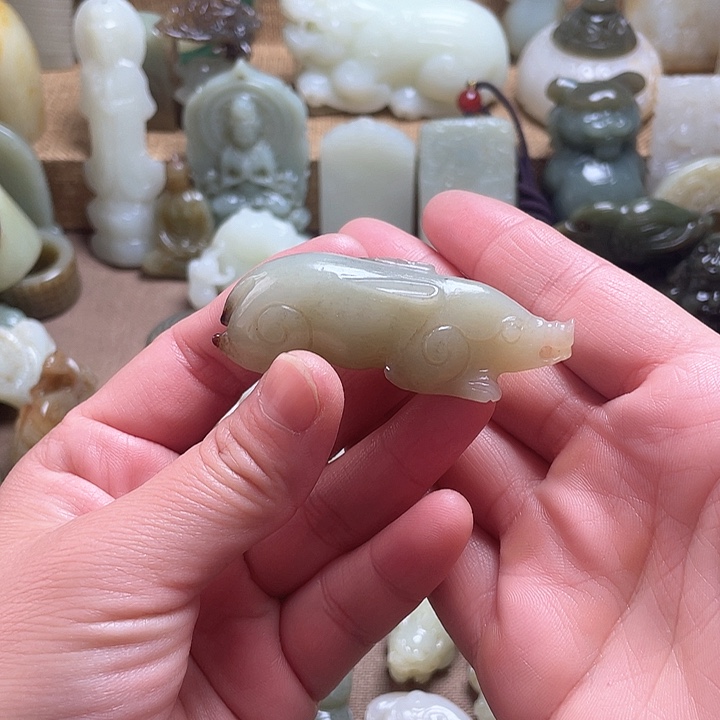 和田玉颈饰未镶嵌