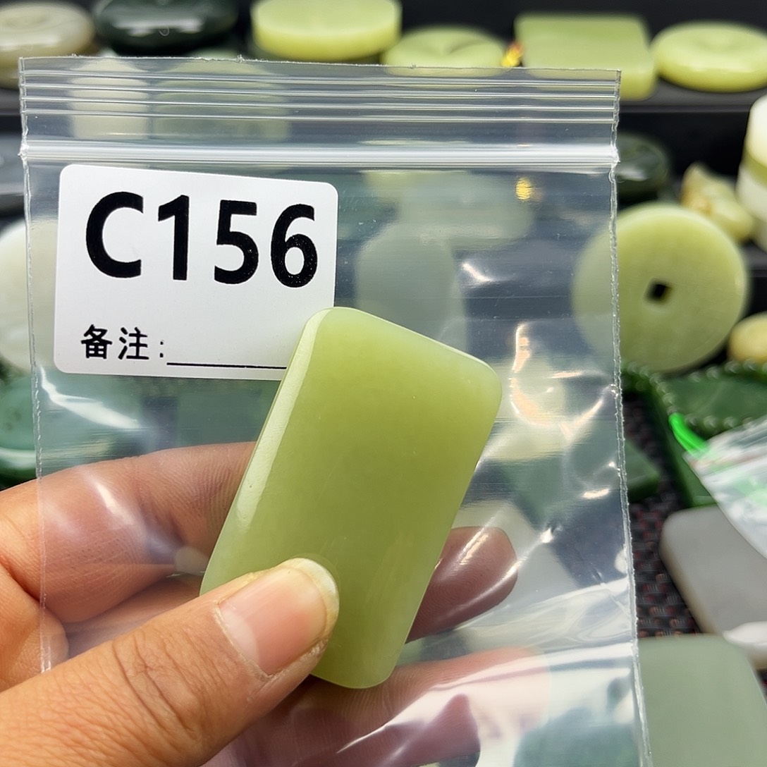 思***）和田玉未镶嵌珠宝半成品