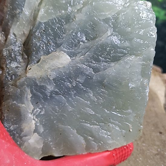 蛇纹石玉未镶嵌珠宝奇石