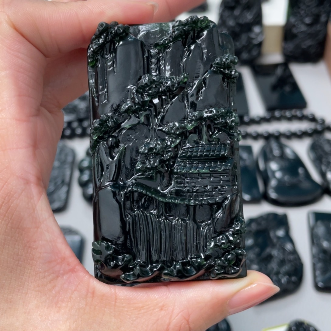 儒***侠蛇纹石玉未镶嵌吊坠