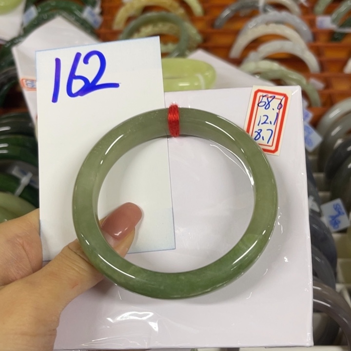 飞***翔和田玉未镶嵌手镯