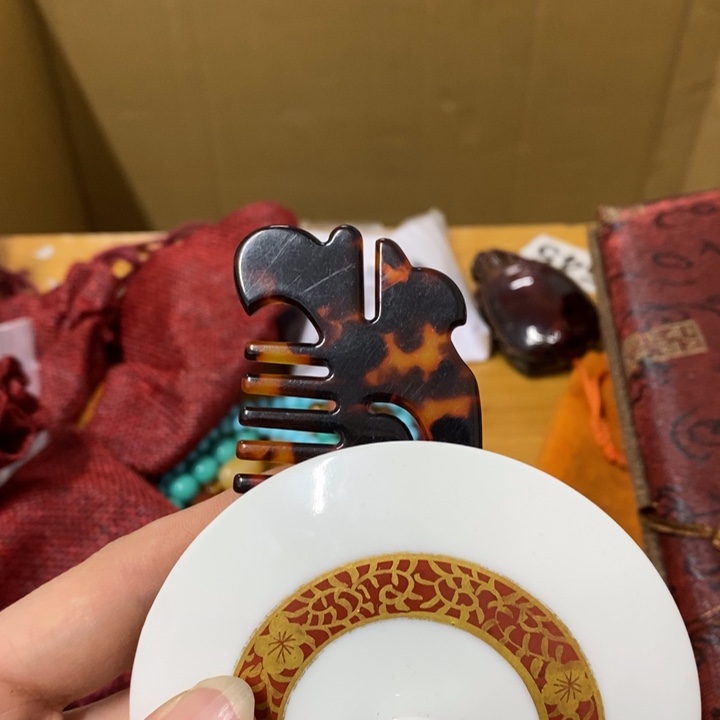 瓷片哈中古工艺品一件