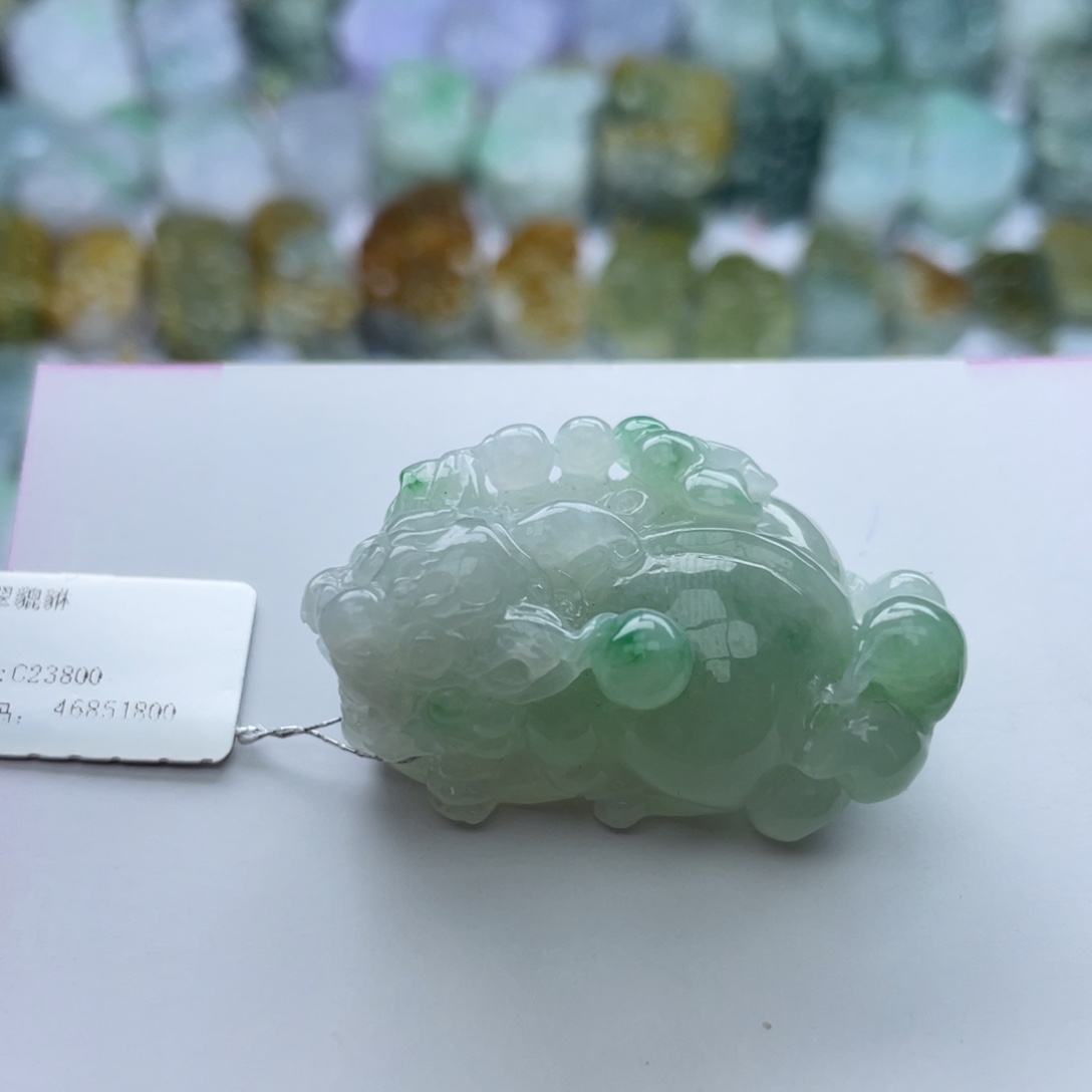 翡翠颈饰未镶嵌貔貅