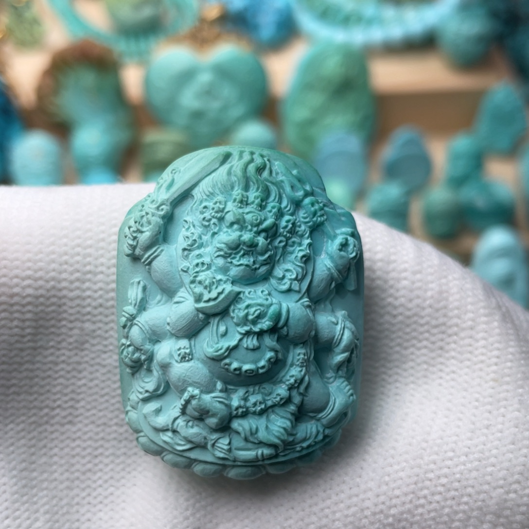 过***恋绿松石未镶嵌颈饰