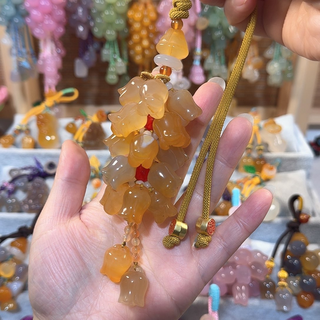 玛瑙/玉髓挂件通货料子不挑不拣随机发货，带有包容?****腐