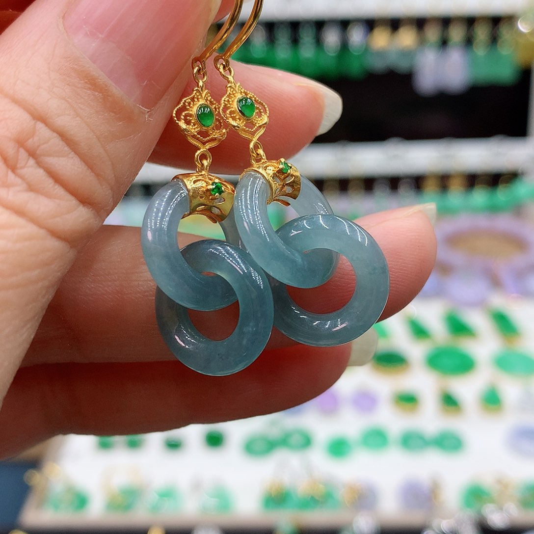 翡翠耳饰18K金镶嵌的