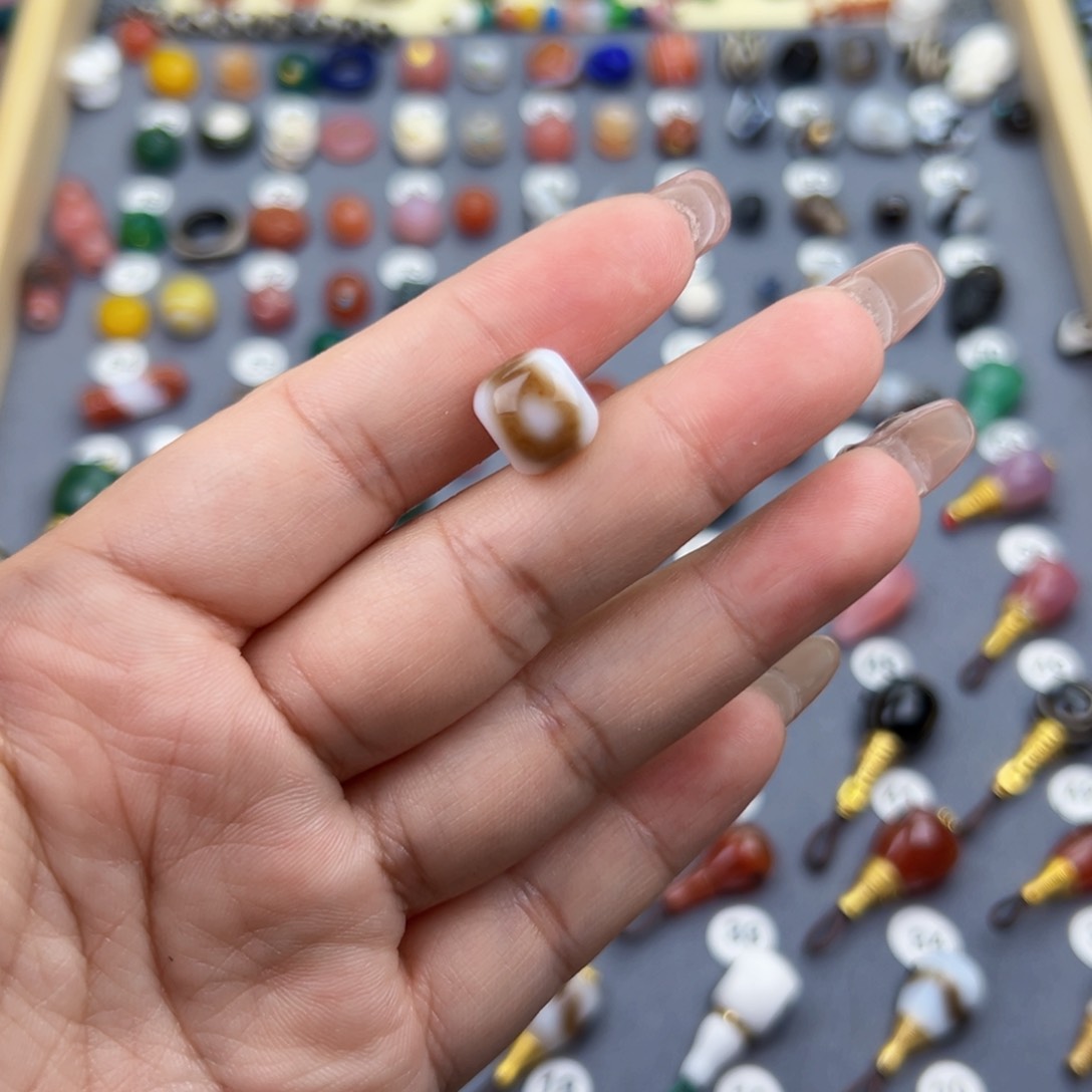 玛瑙/玉髓饰品未镶嵌