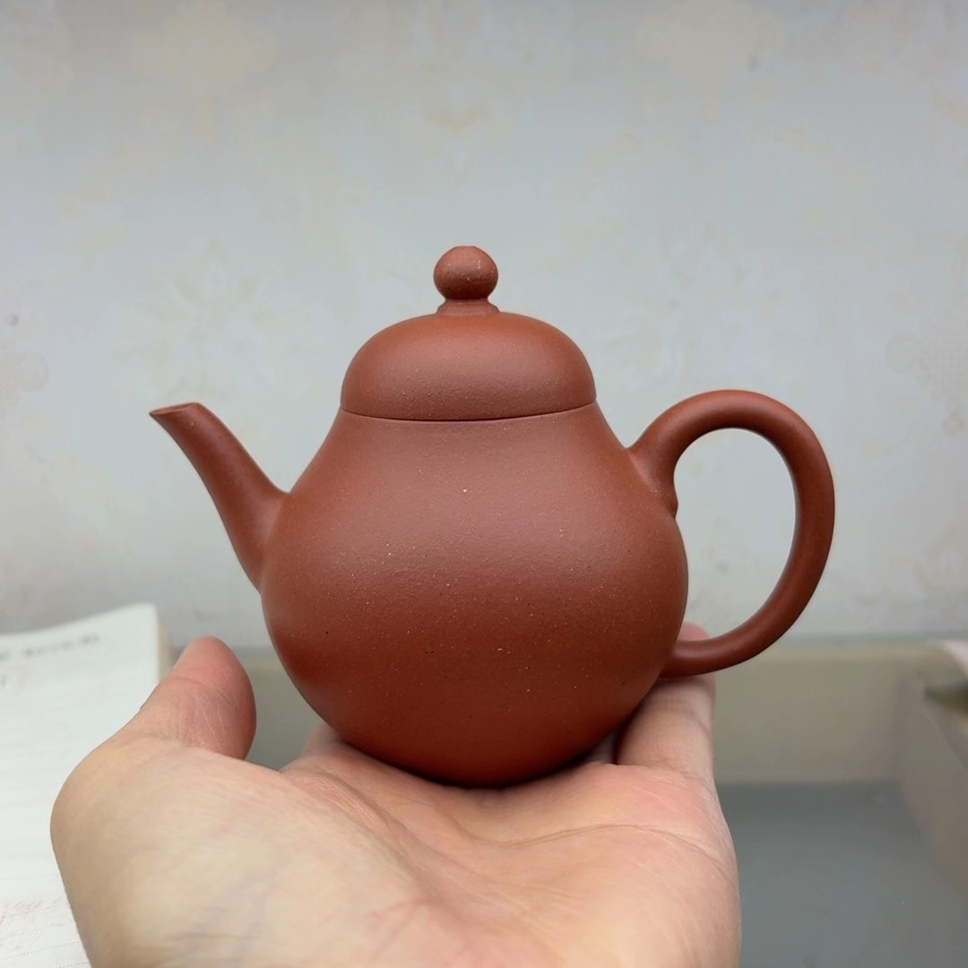 黄龙源红清水(带金标)，本山原矿，半手工艺，秋水壶容量110cc