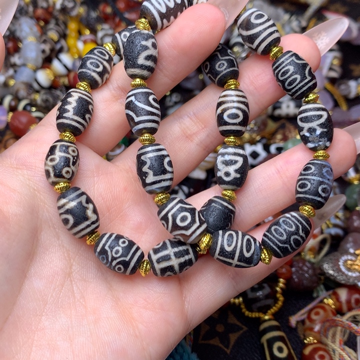 玛瑙/玉髓未镶嵌发一条