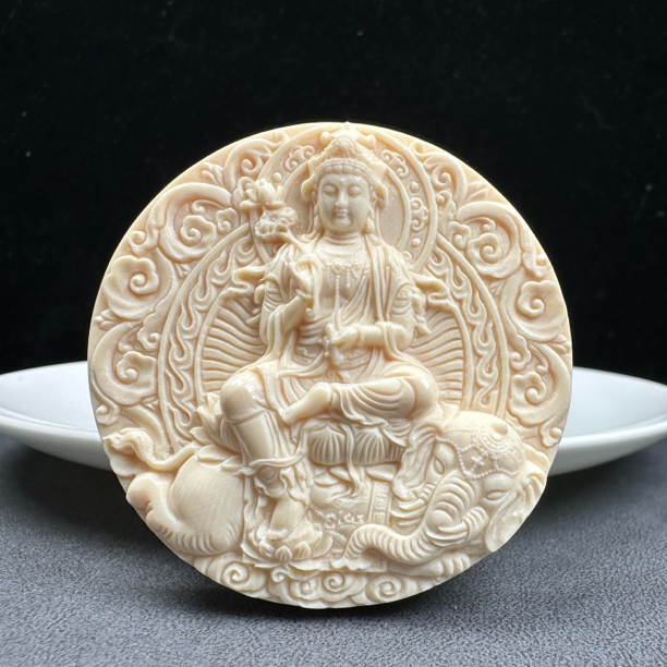 K7840天然猛犸牙 雕刻牌普贤菩萨56*11.5mm支持鉴定 假一罚四