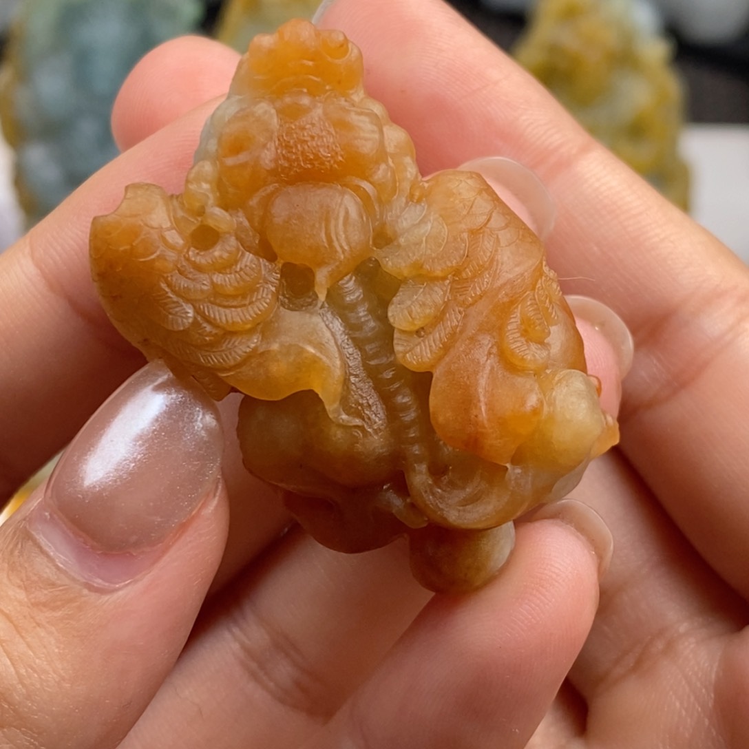 定制翡翠未镶嵌翡翠