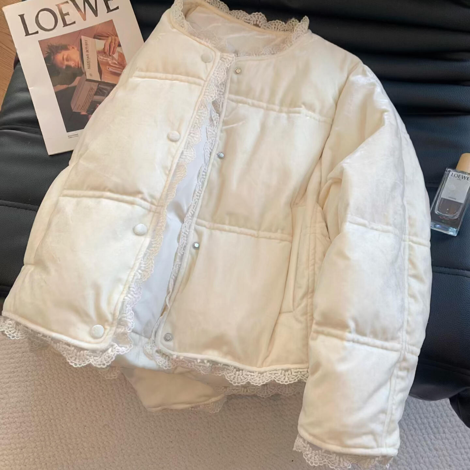 韩系奶油系蕾丝拼接羽服女2025新款温柔洋气小个子保暖外套潮