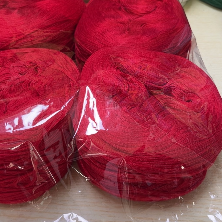 羊毛混纺中国红两斤