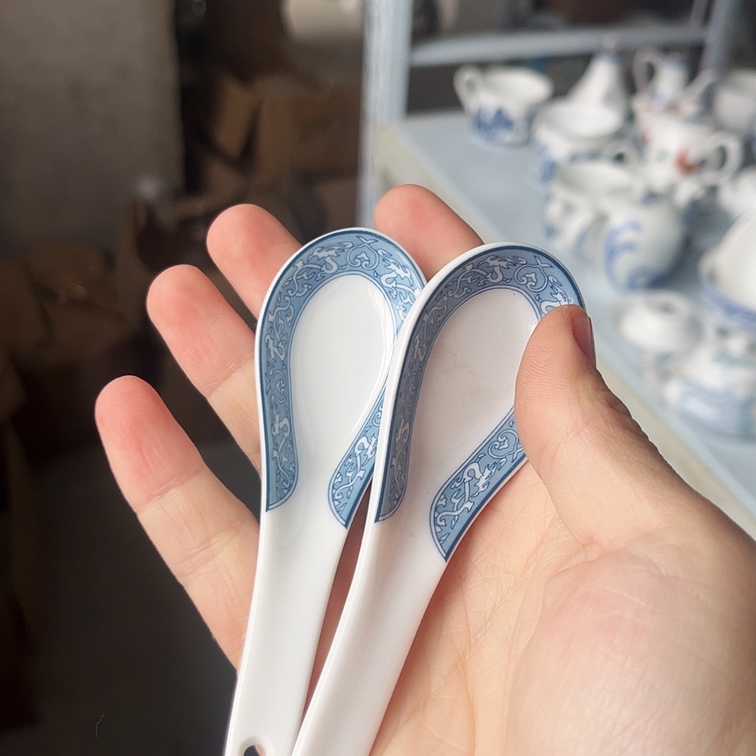 碗两个陶瓷陶瓷陶瓷