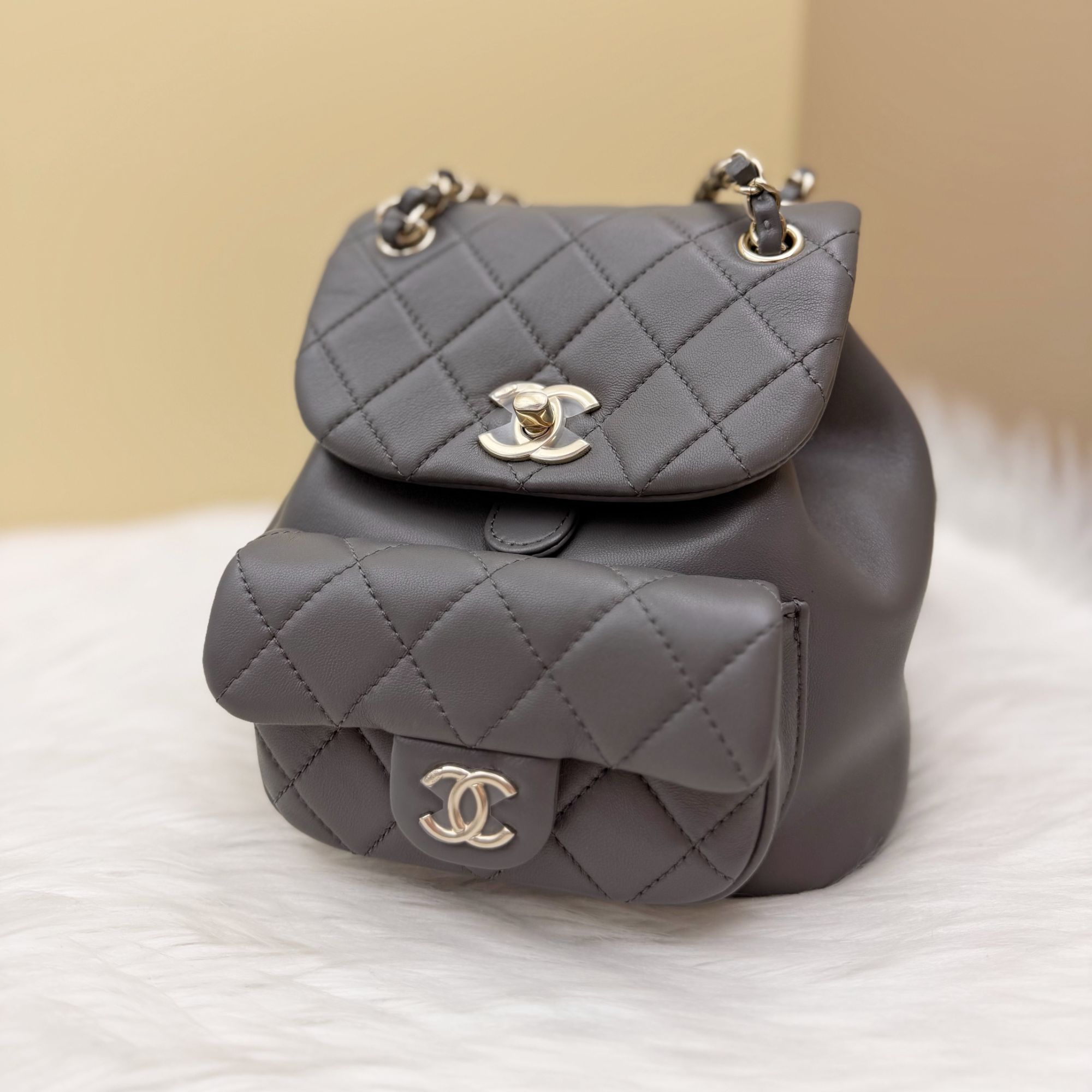 未使用 Chanel/香奈儿 闲置新 duma双肩包