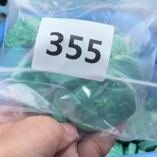 未镶嵌菱锰矿珠宝半成品
