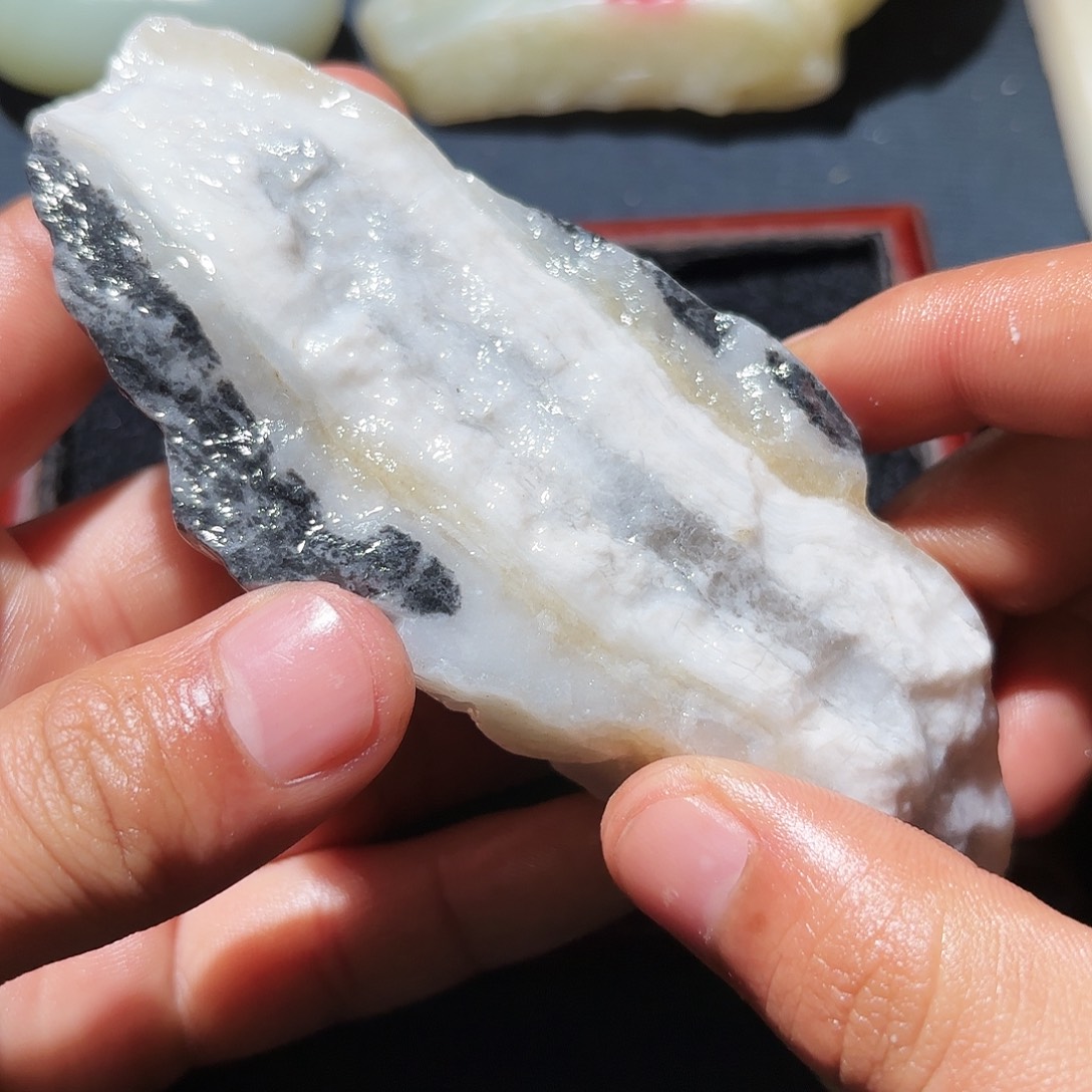 和田玉（糖玉）未镶嵌挂件