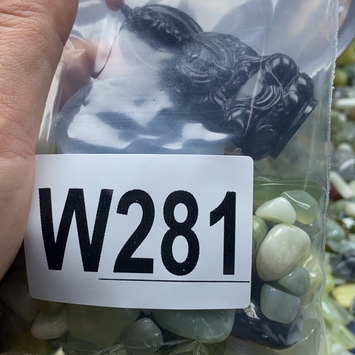 蛇纹石玉未镶嵌珠宝奇石