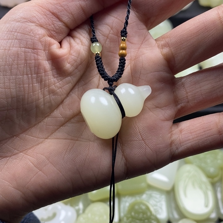 浅晴水立体葫芦吊坠