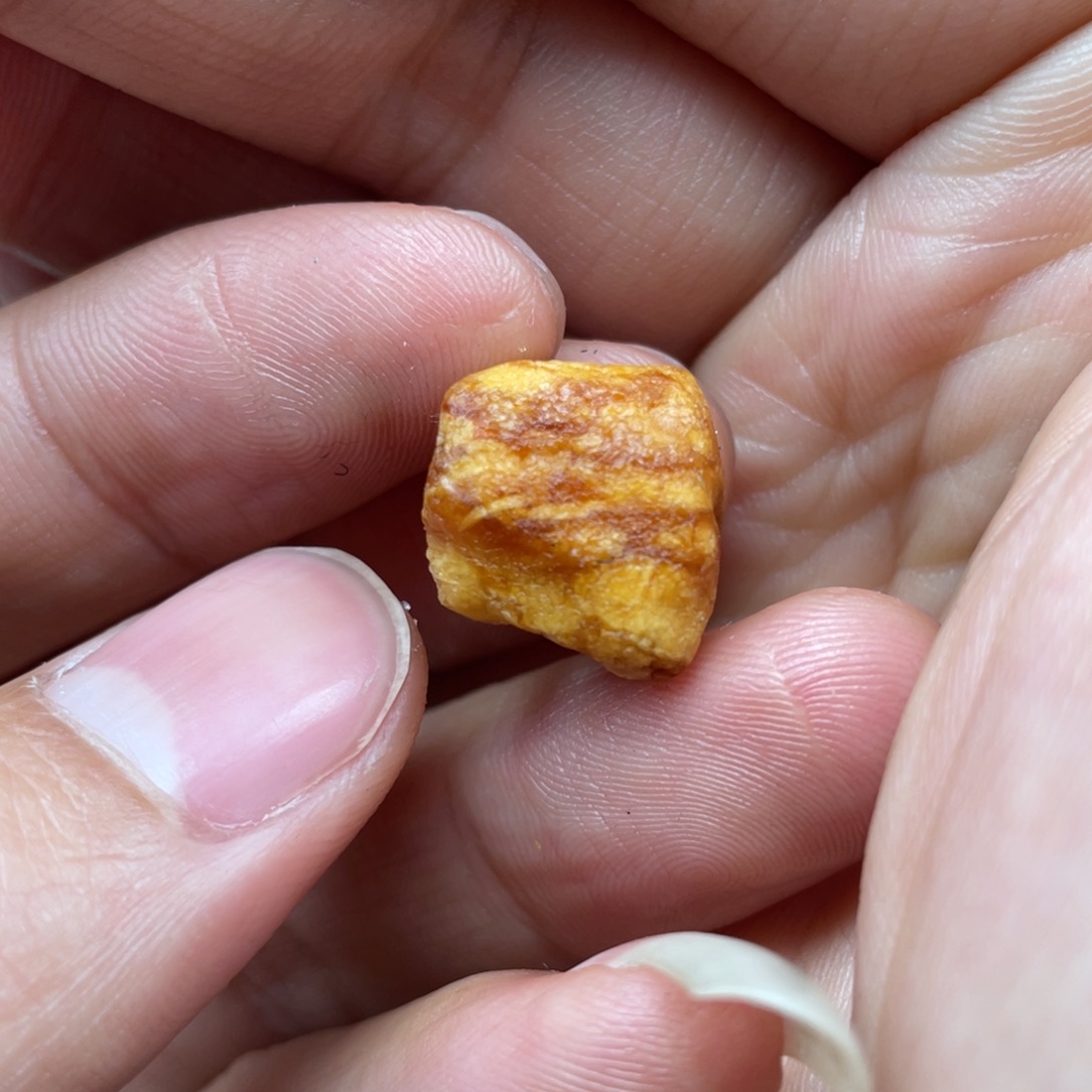 定制琥珀未镶嵌天然蜜蜡