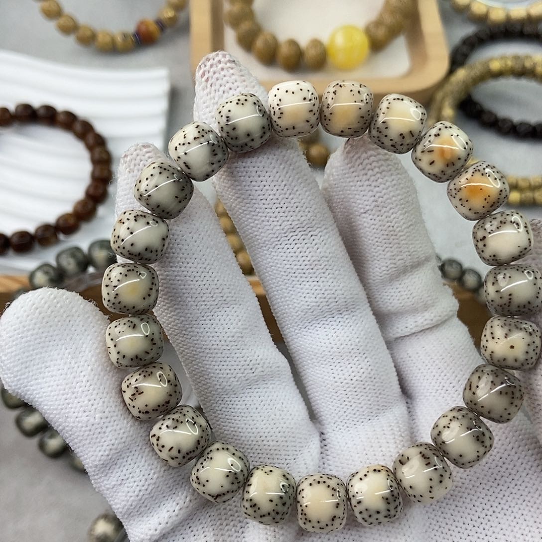 星月菩提手串小*菜10细星侧白火烧云