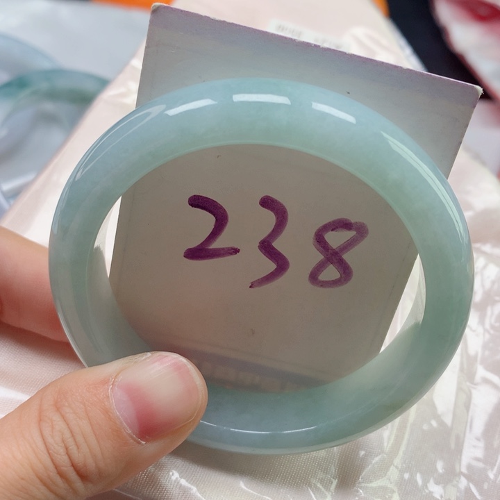 翡翠手镯未镶嵌53正