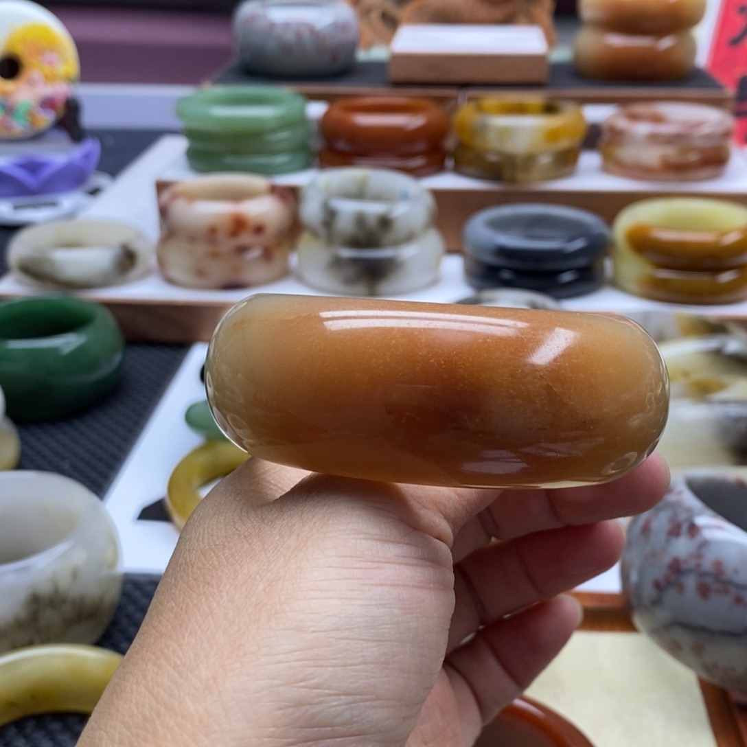 石英质玉手镯未镶嵌大*儿