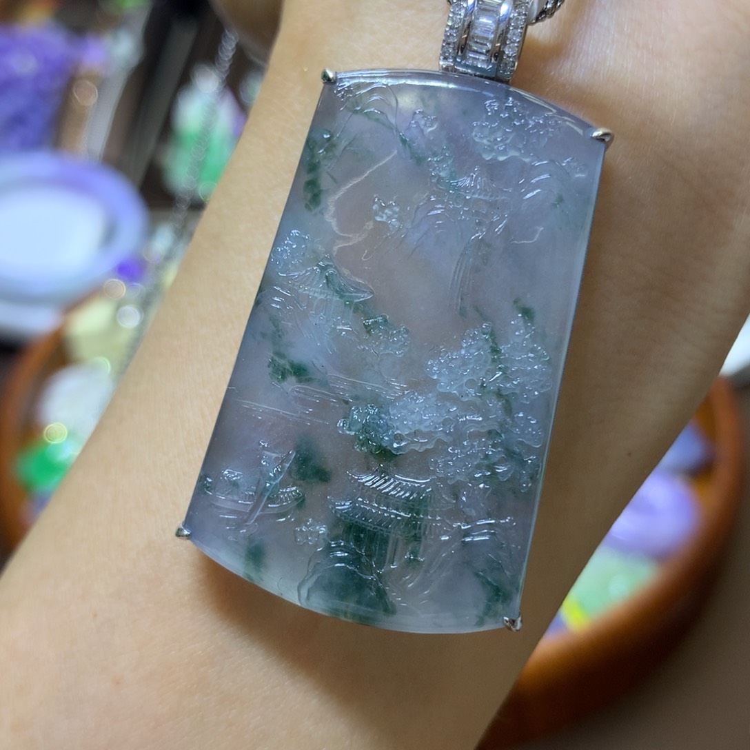 【闪购商品】翡翠颈饰18K金镶嵌翡翠